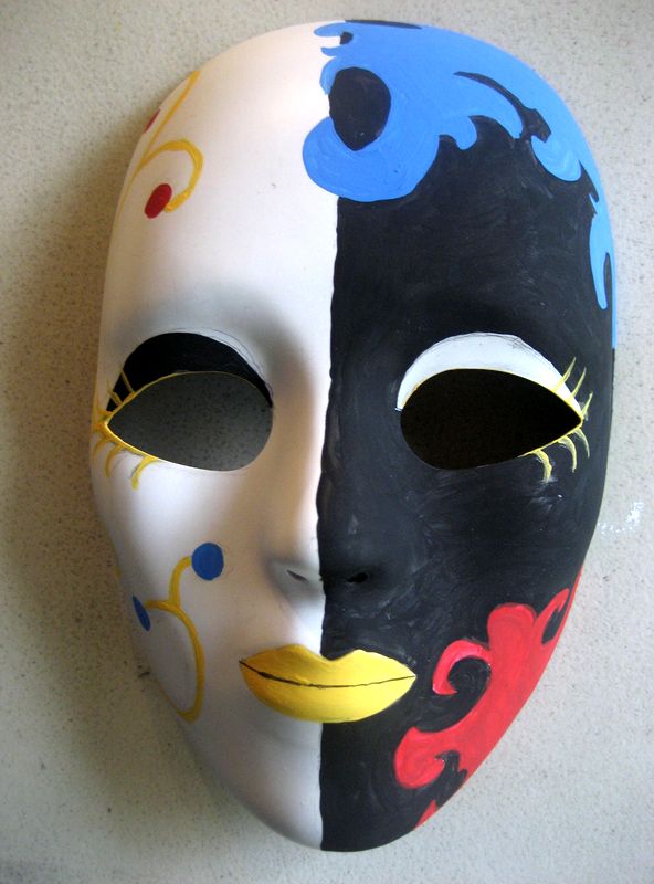 Art Studio PALETTE. Alisa Shapiro Picture.   Fantasy Mask 